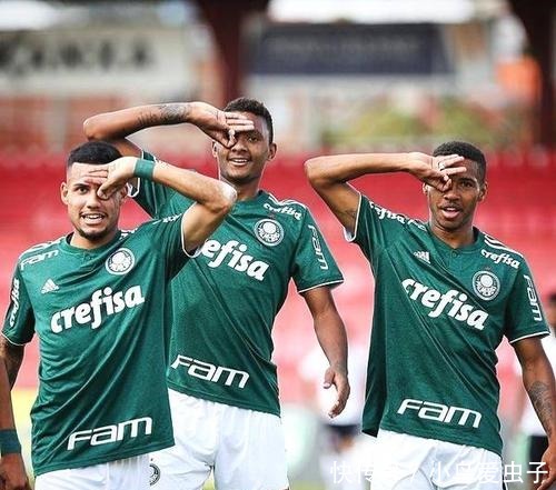 频繁失误给 频繁失误给